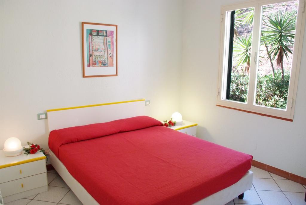 Residence Della Luna Porto Azzurro Exteriér fotografie